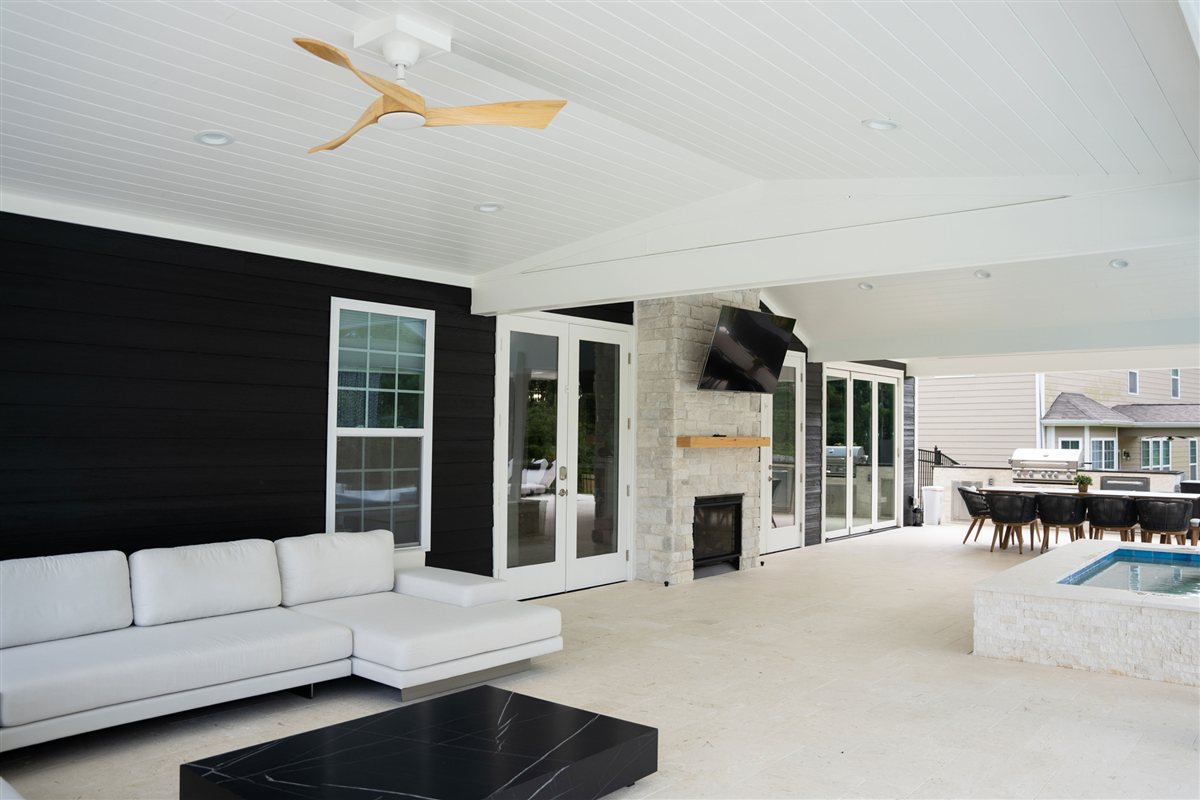 Outdoor sectional facing the fireplace, Denver outdoor living
