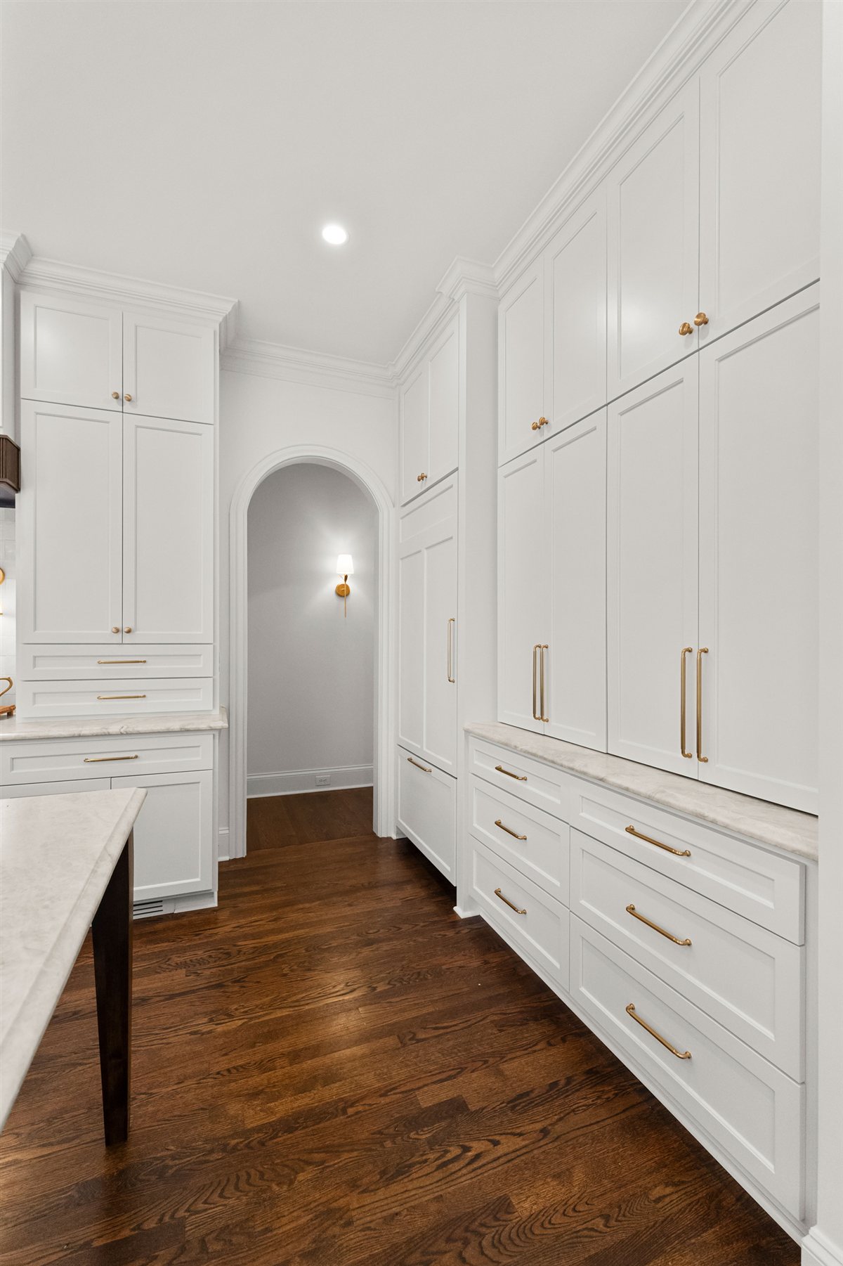 Arched doorway into the kitchen, The Point renovation